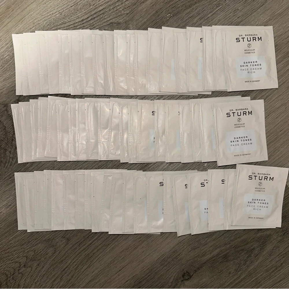 LOT 60 Dr Barbara Sturm Darker Skin Tones Face Cream Rich Samples